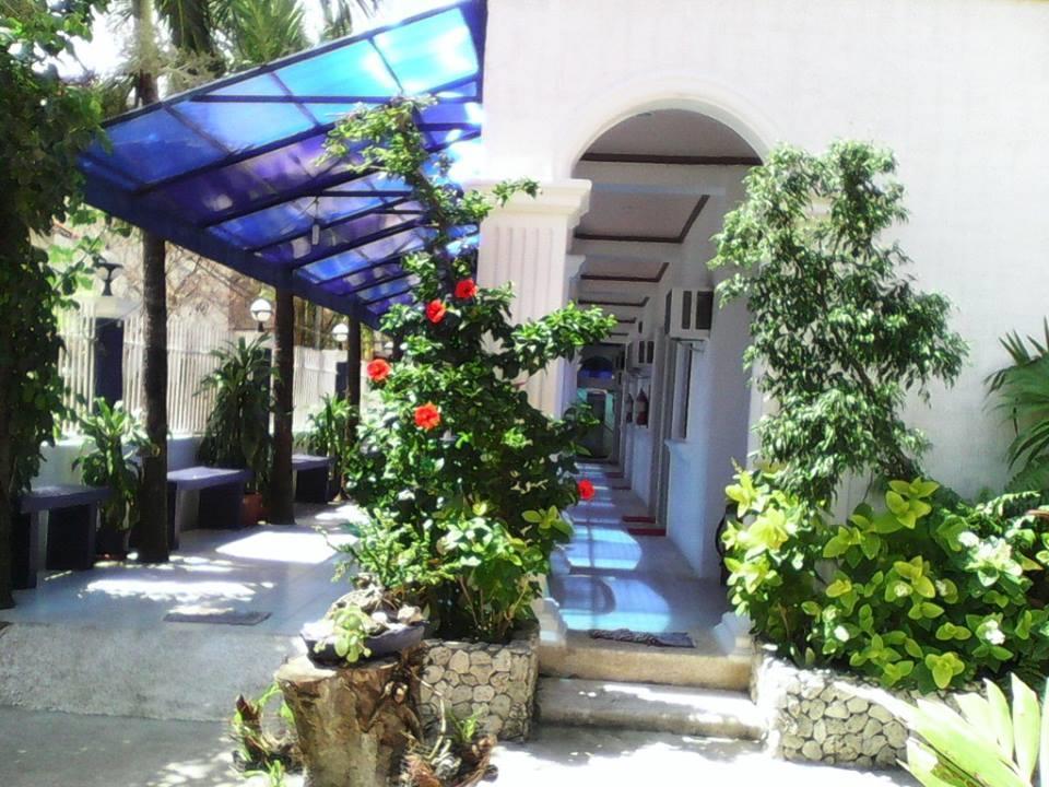 Island Inn Balabag  Exterior photo