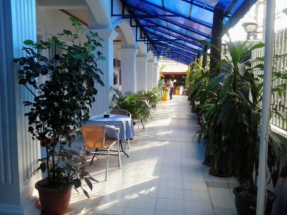 Island Inn Balabag  Exterior photo