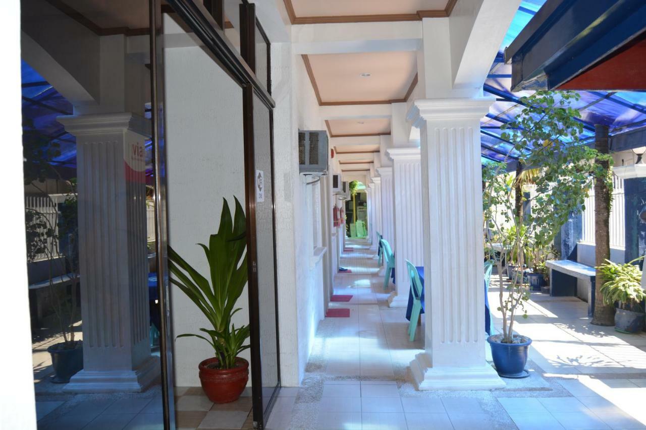 Island Inn Balabag  Exterior photo